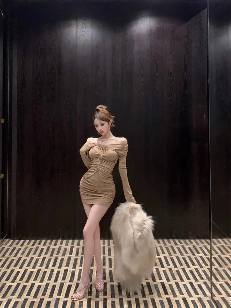 Sexy Diamond Embellished One-Shoulder Long Sleeve Women's Dress Slimming Waist High Waist Short Skirt City Commute Wear