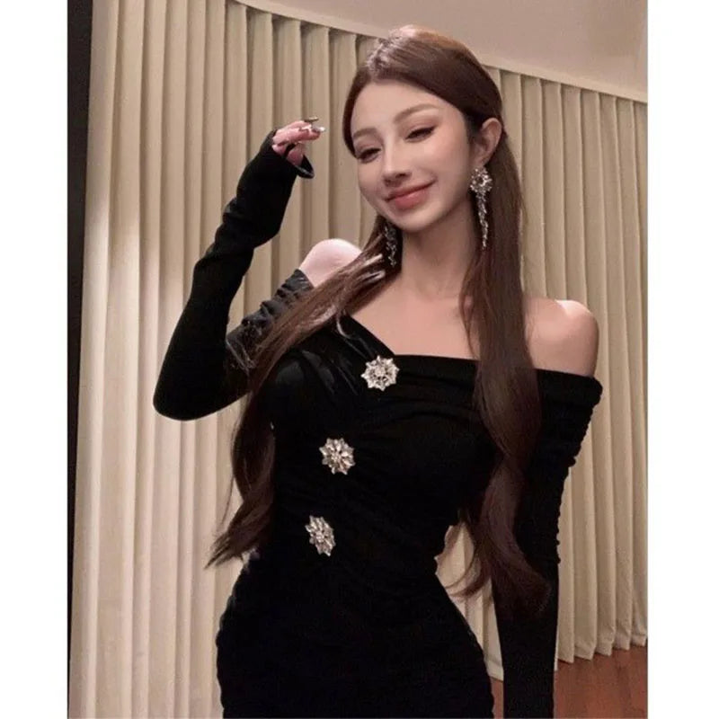 Sexy Diamond Embellished One-Shoulder Long Sleeve Women's Dress Slimming Waist High Waist Short Skirt City Commute Wear