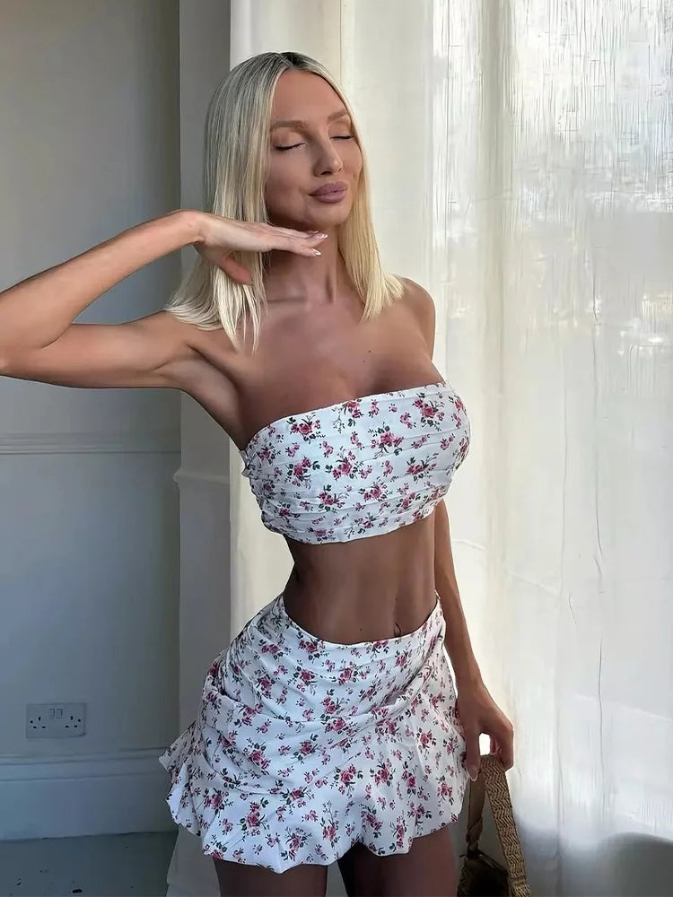 CNYISHE Printed Suits Strapless Sheath Super Short Tees Fashion Sexy Club Women Sets Skinny Casual Female 2-Pieces (Tops+Skirts)