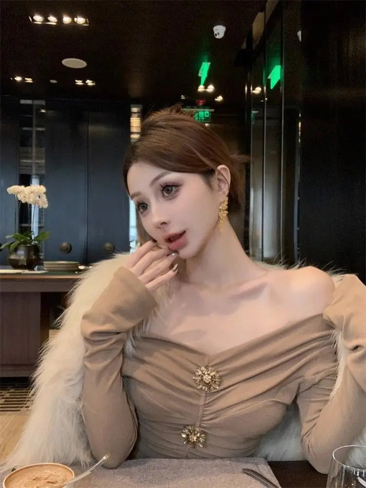Sexy Diamond Embellished One-Shoulder Long Sleeve Women's Dress Slimming Waist High Waist Short Skirt City Commute Wear