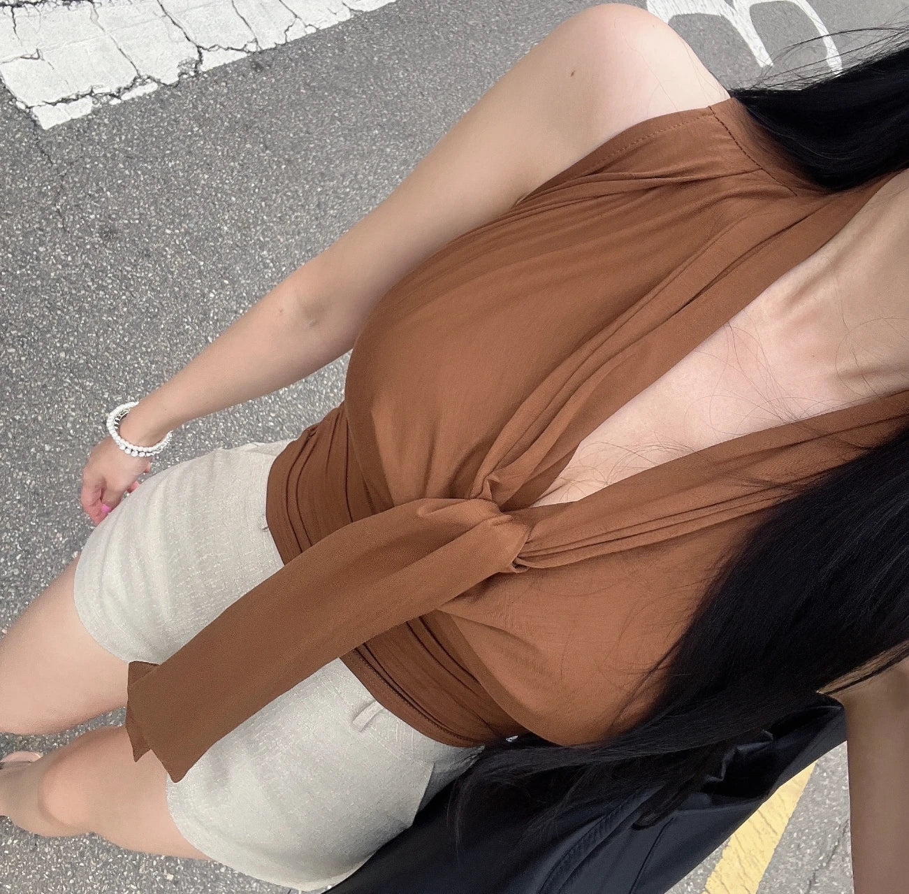 Dongda Gate Pure Desire Sexy Woman Flavor Sleeveless T-shirt Upper Body with Sash Ladylike Temperament Commuter Style Regular...